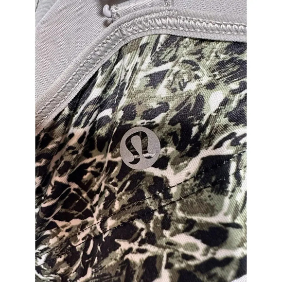 Lululemon Bra High Support Camo Bra Women’s Sz M Athleisure Running Workout Gym - Picture 5 of 5